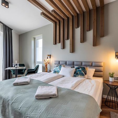 Amade Apartmanok 1 Дьєр Екстер'єр фото